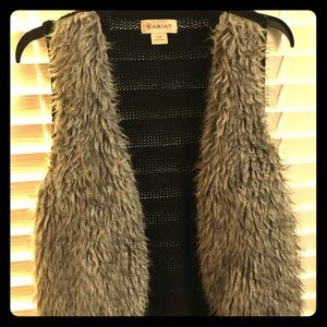 Ariat faux fur vest